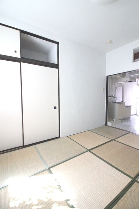 物件内観写真9　(居室)