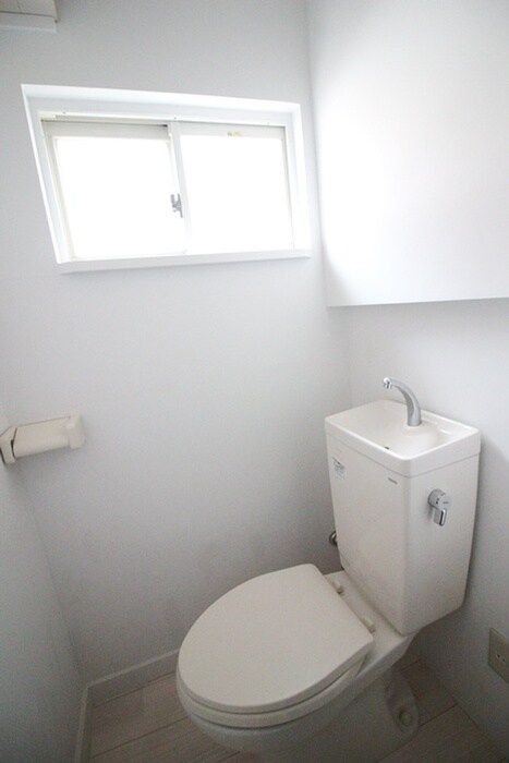 物件内観写真14　(トイレ)