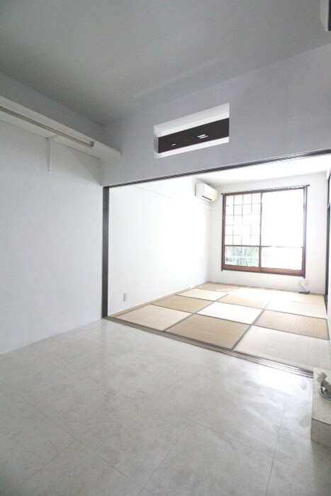 物件内観写真18　(廊下)