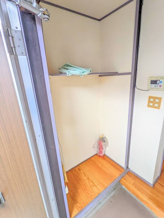 物件内観写真20　(室内からの展望)