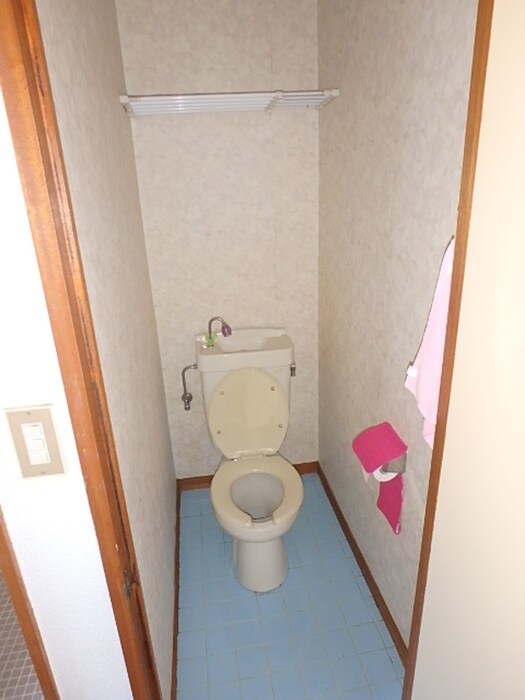 物件内観写真13　(トイレ)