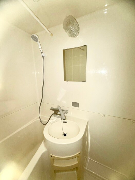 物件内観写真10　(洗面)