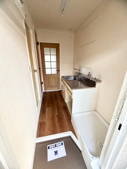 物件内観写真14　(玄関)