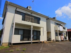 岡村マンション外観写真
