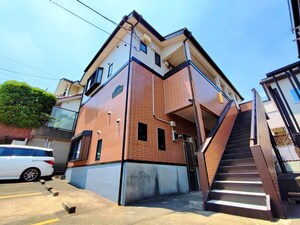 ロサ－ナあざみ野外観写真