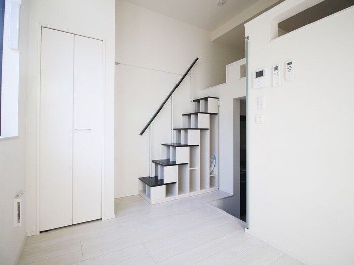 物件内観写真10　(内観写真)