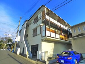 新作ハイツ外観写真
