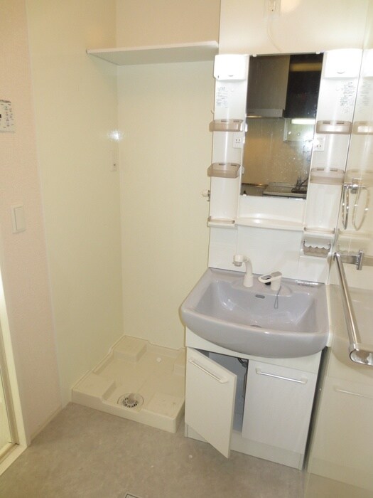 物件内観写真5　(洗面)