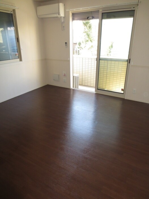 物件内観写真11　(居室)