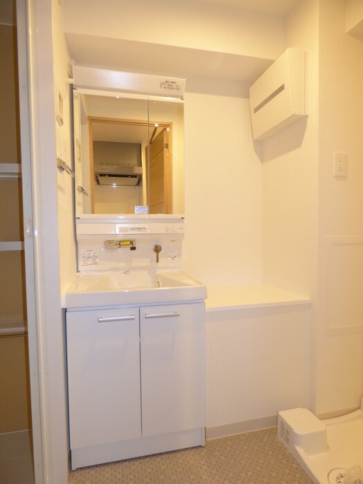 物件内観写真12　(洗面)