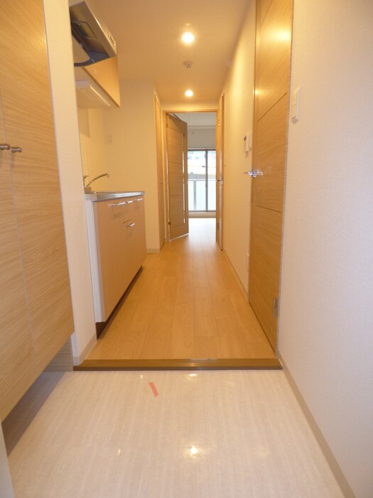 物件内観写真16　(玄関)