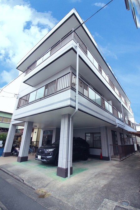 ハイネス・トモエ外観写真