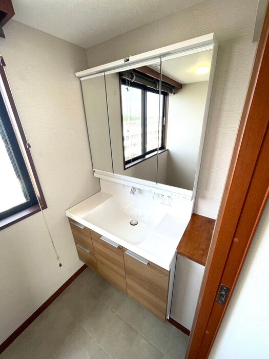 物件内観写真14　(洗面)