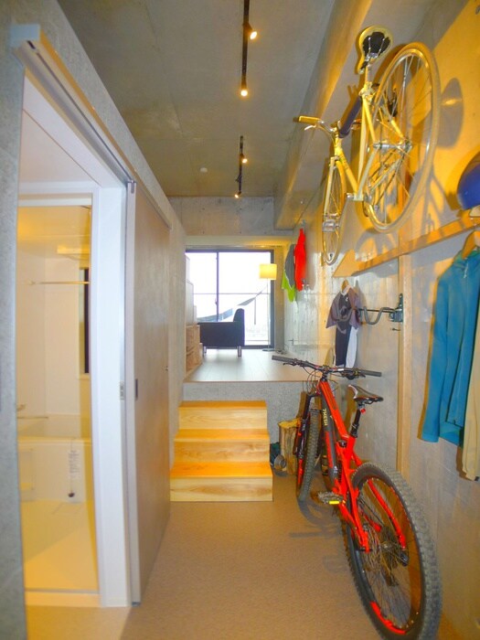 物件内観写真17　(廊下)