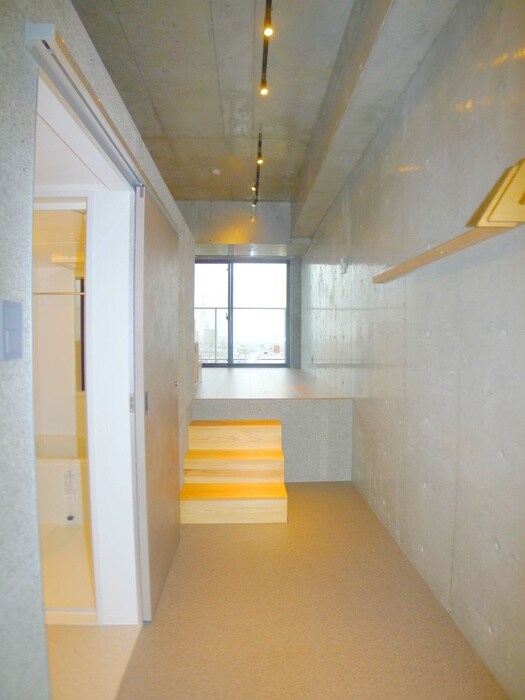 物件内観写真17　(廊下)