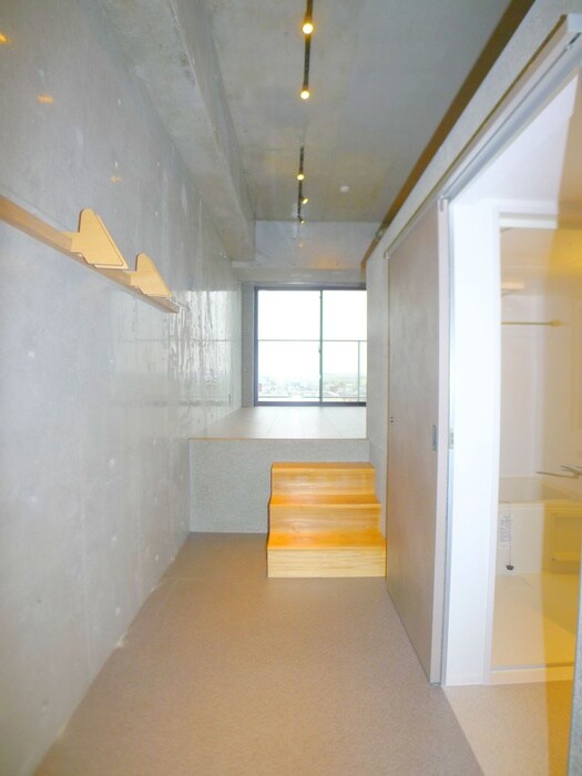 物件内観写真18　(廊下)