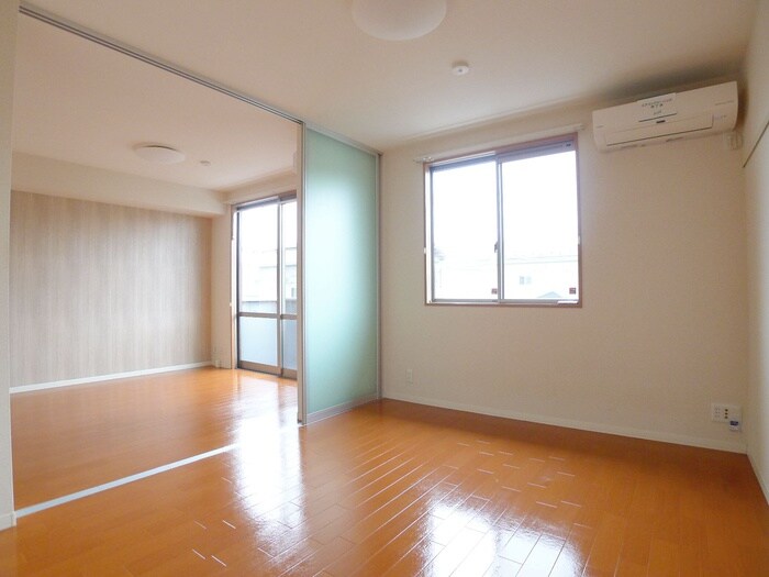 物件内観写真10　(居室)