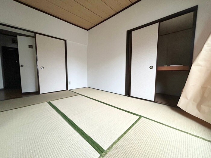 物件内観写真10　(居室)