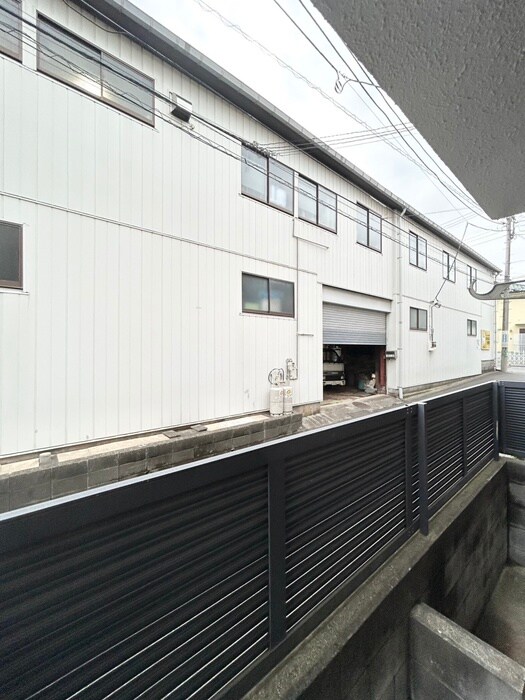 物件内観写真22　(室内からの展望)