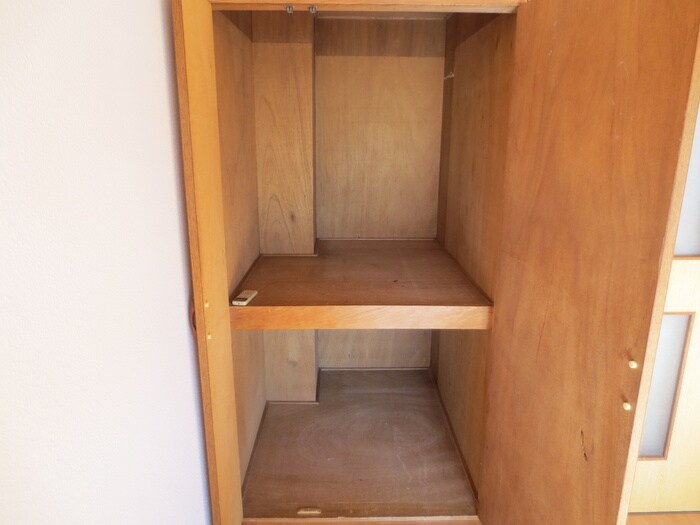 物件内観写真11　(収納)