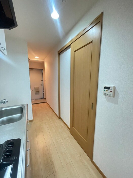 物件内観写真21　(廊下)