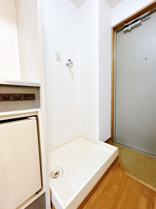 物件内観写真13　(洗濯機置場)