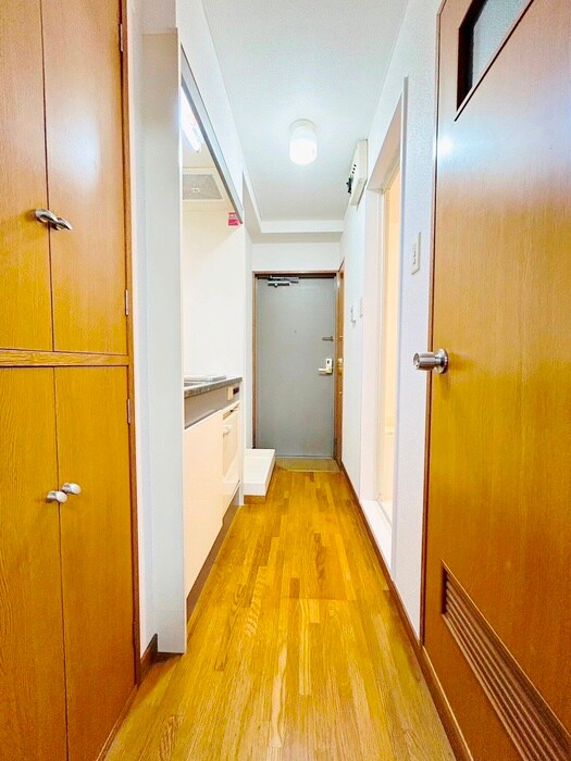 物件内観写真15　(廊下)