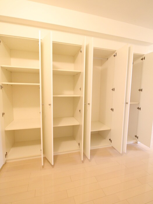 物件内観写真9　(収納)