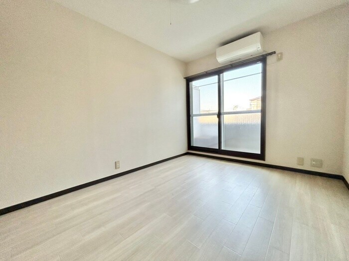 物件内観写真9　(居室)