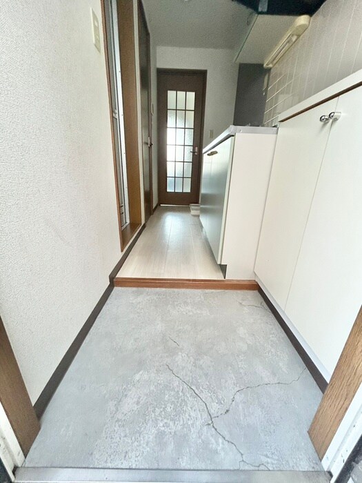 物件内観写真19　(玄関)
