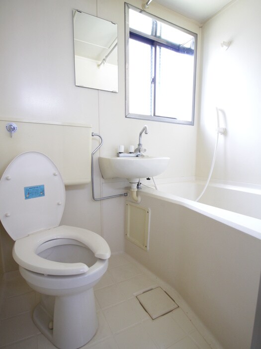 物件内観写真9　(バス／シャワールーム等)