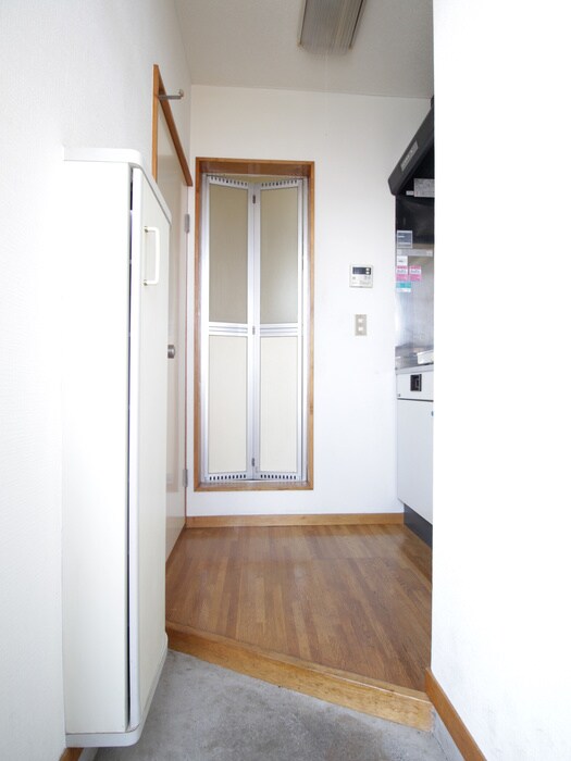 物件内観写真10　(玄関)