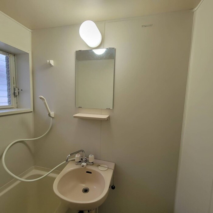 物件内観写真16　(洗面)