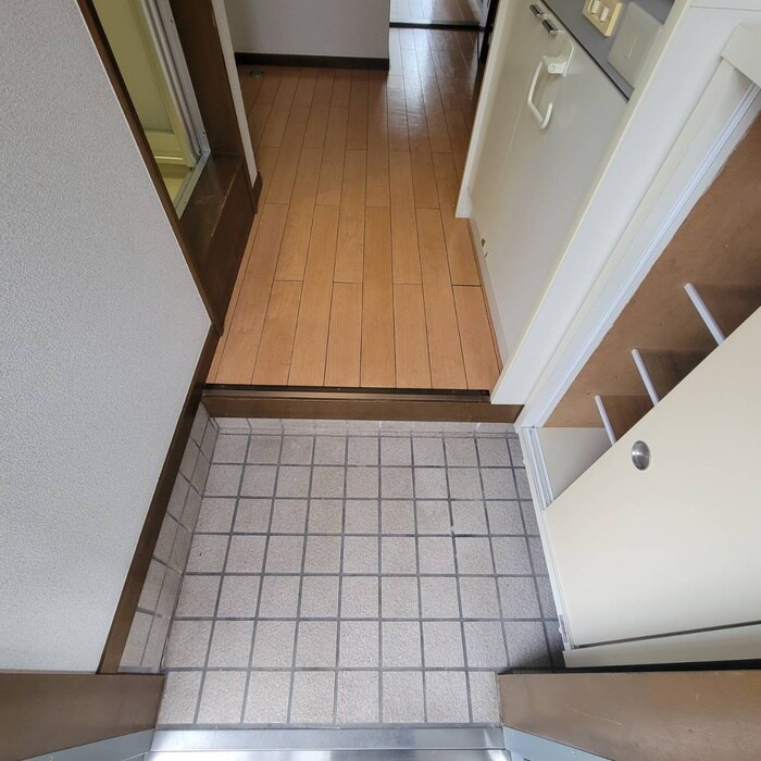 物件内観写真19　(玄関)