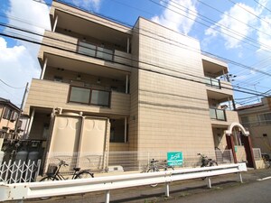 稲荷町マンション外観写真