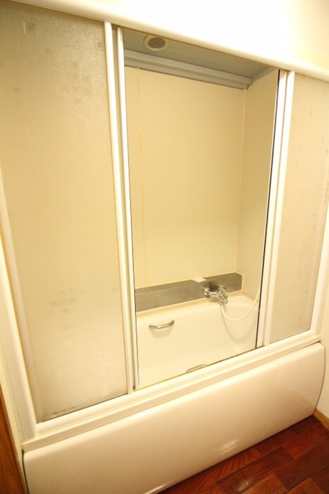 物件内観写真12　(バス／シャワールーム等)