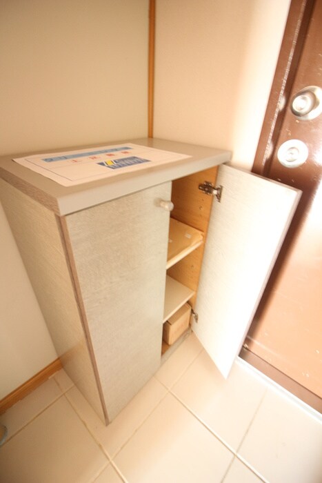 物件内観写真18　(靴箱)
