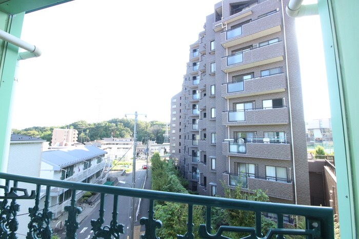 物件内観写真22　(室内からの展望)