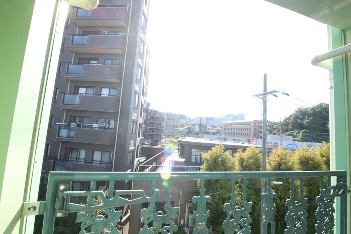 物件内観写真22　(室内からの展望)