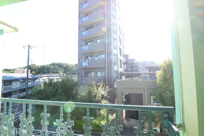 物件内観写真22　(室内からの展望)