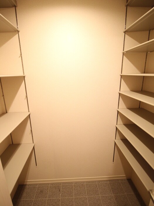 物件内観写真8　(靴箱)