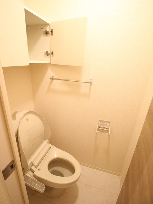 物件内観写真9　(トイレ)