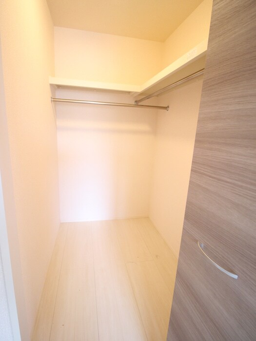 物件内観写真17　(収納)