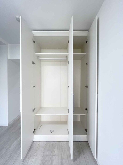 物件内観写真15　(収納)