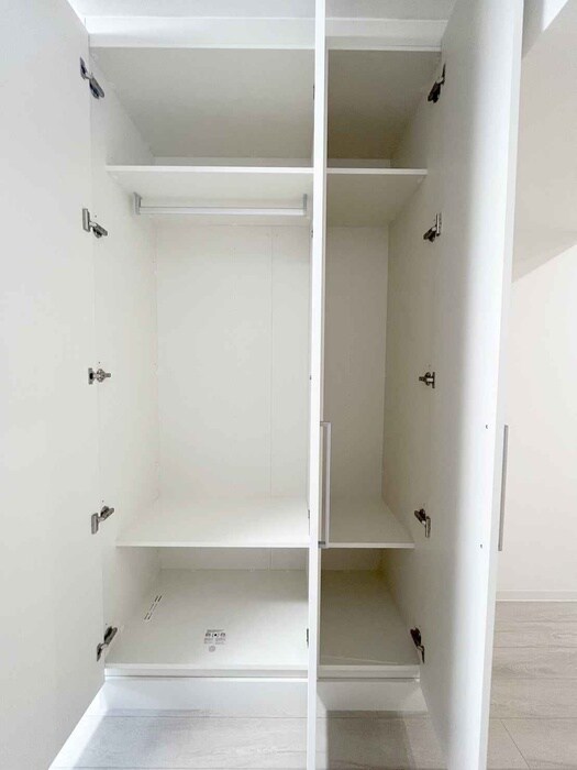 物件内観写真15　(収納)