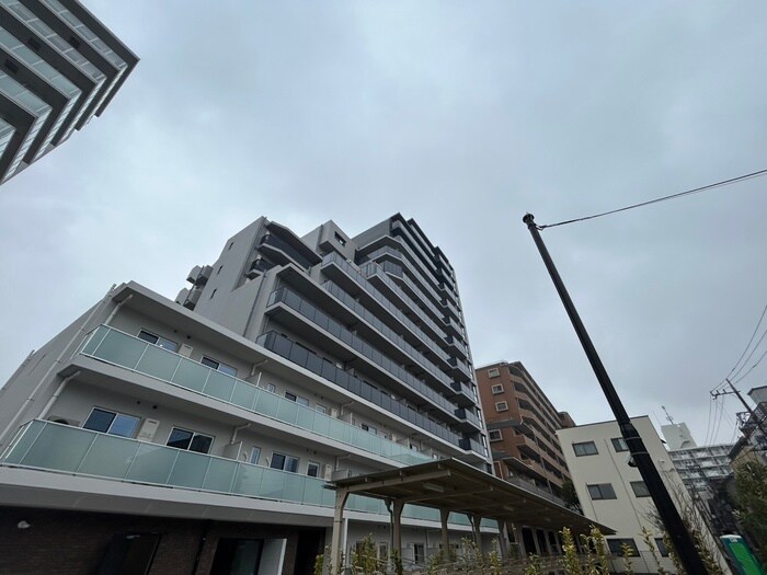 ｺﾝﾌｫﾘｱ・ﾘｳﾞ豊洲ｷｬﾅﾙの外観写真