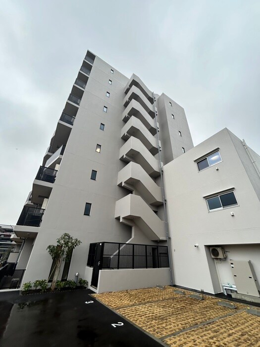 ｺﾝﾌｫﾘｱ・ﾘｳﾞ豊洲ｷｬﾅﾙの外観写真