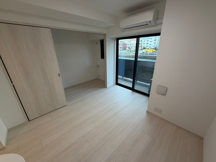 ｺﾝﾌｫﾘｱ・ﾘｳﾞ豊洲ｷｬﾅﾙの居室