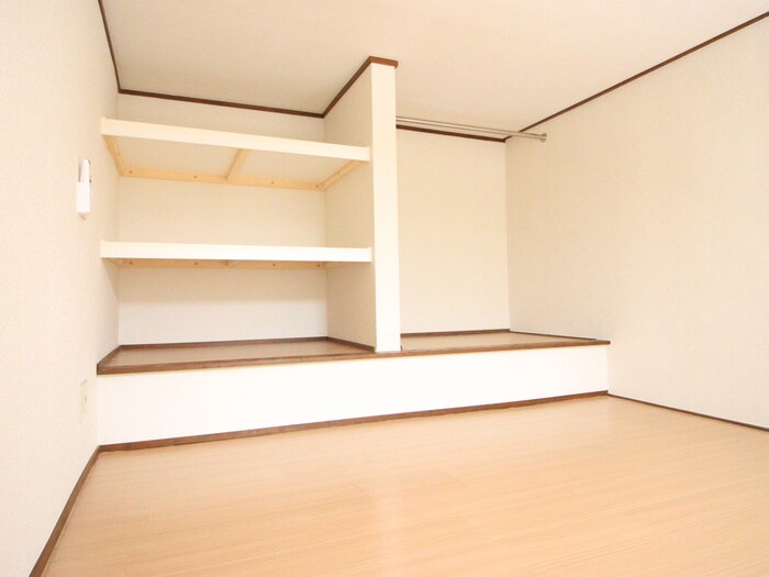 物件内観写真6　(収納)