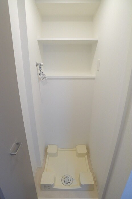 物件内観写真15　(洗濯機置場)